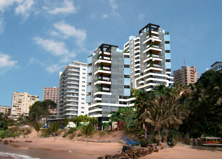 Immeubles en bord de mer à Dakar